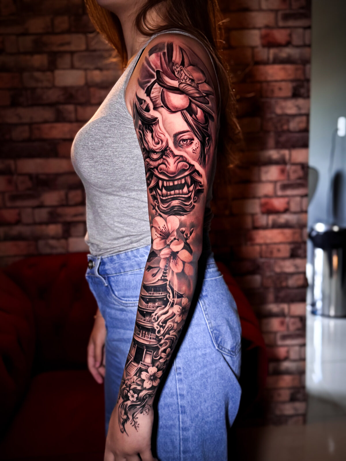 Tatuagem realismo preto e branco - olhos